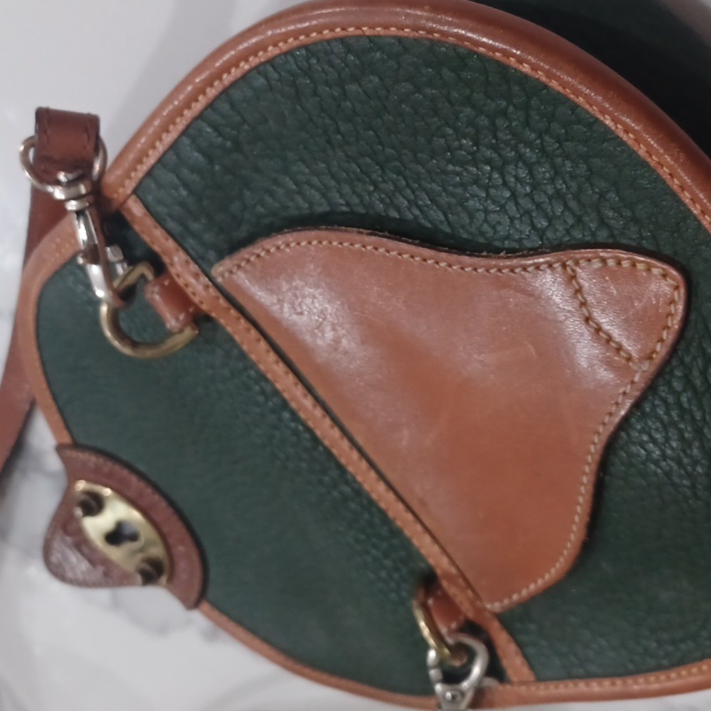 DOONEY & BOURKE SMALL BELT BAG WITH REPLACEMENT STRAP & BROKEN HARDWARE - Picture 9 of 15